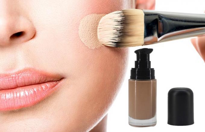 Μακράς διαρκείας ελαφρύ υγρό ίδρυμα εξαρτημάτων Makeup ομορφιάς για την ιδιωτική ετικέτα