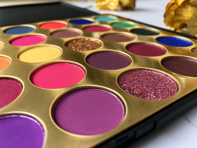 Ακτινοβολήστε σκιά ματιών Makeup ματιών 35 σύνολα Makeup καλλυντικών cOem μορφής σκονών χρωμάτων